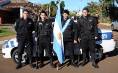 Foto de la galería: Emotiva “Promesa de Lealtad” a la Bandera en el Hogar de Día