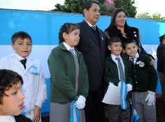 Foto de la galería: Emotiva “Promesa de Lealtad” a la Bandera en el Hogar de Día
