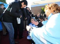 Foto de la galería: Emotiva “Promesa de Lealtad” a la Bandera en el Hogar de Día