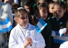 Foto de la galería: Emotiva “Promesa de Lealtad” a la Bandera en el Hogar de Día