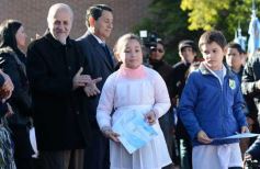 Foto de la galería: Emotiva “Promesa de Lealtad” a la Bandera en el Hogar de Día