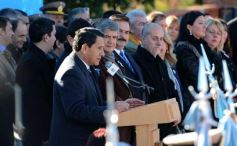 Foto de la galería: Emotiva “Promesa de Lealtad” a la Bandera en el Hogar de Día