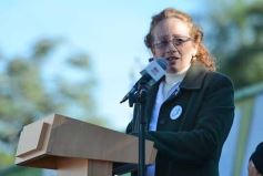 Foto de la galería: Emotiva “Promesa de Lealtad” a la Bandera en el Hogar de Día