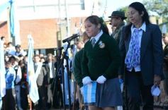 Foto de la galería: Emotiva “Promesa de Lealtad” a la Bandera en el Hogar de Día