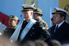 Foto de la galería: Emotiva “Promesa de Lealtad” a la Bandera en el Hogar de Día