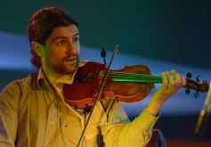 Foto de la galería: Fabián Meza le puso corazón y talento a la noche del Casino