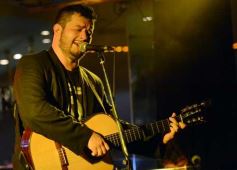 Foto de la galería: Fabián Meza le puso corazón y talento a la noche del Casino