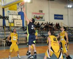 Foto de la galería: Mitre se impuso de local a los Obereños Aemo por 76 a 41