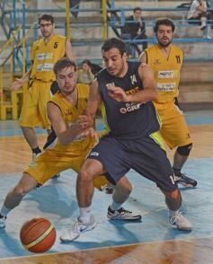 Foto de la galería: Mitre se impuso de local a los Obereños Aemo por 76 a 41