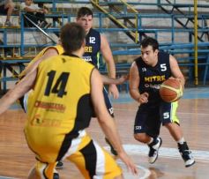 Foto de la galería: Mitre se impuso de local a los Obereños Aemo por 76 a 41