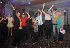 Foto de la galería: Carolina Ruiz festejó sus 15 con una gran fiesta en Luz y Fuerza