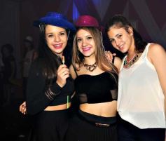 Foto de la galería: Carolina Ruiz festejó sus 15 con una gran fiesta en Luz y Fuerza