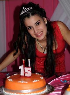 Foto de la galería: Carolina Ruiz festejó sus 15 con una gran fiesta en Luz y Fuerza