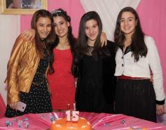 Foto de la galería: Carolina Ruiz festejó sus 15 con una gran fiesta en Luz y Fuerza