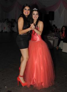 Foto de la galería: Carolina Ruiz festejó sus 15 con una gran fiesta en Luz y Fuerza