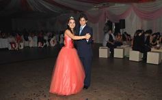 Foto de la galería: Carolina Ruiz festejó sus 15 con una gran fiesta en Luz y Fuerza