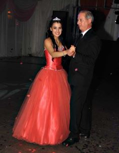 Foto de la galería: Carolina Ruiz festejó sus 15 con una gran fiesta en Luz y Fuerza