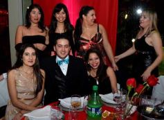 Foto de la galería: El cantante Hernán Salinas celebró su cumpleaños