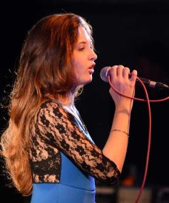 Foto de la galería: A puro folclore en el festival Mi Tierra Roja