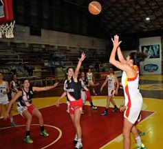 Foto de la galería: Tokio fue contundente ante Guaraní