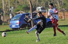 Foto de la galería: Candelaria le ganó a Guaraní la primera final