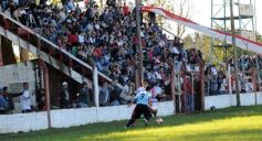 Foto de la galería: Candelaria le ganó a Guaraní la primera final