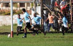 Foto de la galería: Candelaria le ganó a Guaraní la primera final