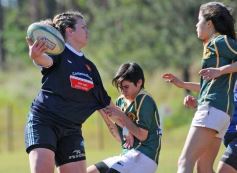 Foto de la galería: Capri y Carayá se enfrentaron en el Torneo de Rugby Femenino del NEA