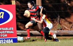 Foto de la galería: Sarmiento y San Patricio en el Encuentro de Rugby Femenino del NEA