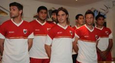 Foto de la galería: Guaraní presentó en sociedad su plantel para la B Nacional