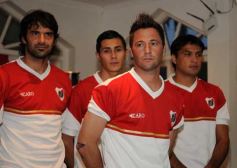 Foto de la galería: Guaraní presentó en sociedad su plantel para la B Nacional