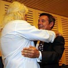 Foto de la galería: Aprobaron el certificado de “libre deuda alimentaria”