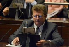 Foto de la galería: Aprobaron el certificado de “libre deuda alimentaria”