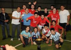 Foto de la galería: Neumáticos Posadas se consagró Campeón 2014