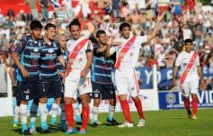 Foto de la galería: En su debut, Guaraní salió parejo con Gimnasia