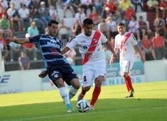 Foto de la galería: En su debut, Guaraní salió parejo con Gimnasia