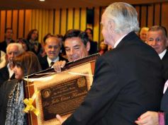 Foto de la galería: Diputados homenajeó a Humada