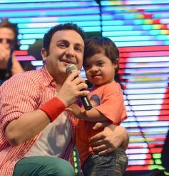 Foto de la galería: Por el Día del Niño, Topa cantó en Posadas