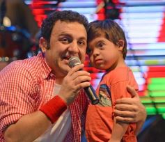 Foto de la galería: Por el Día del Niño, Topa cantó en Posadas