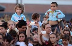 Foto de la galería: Por el Día del Niño, Topa cantó en Posadas