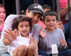 Foto de la galería: Por el Día del Niño, Topa cantó en Posadas