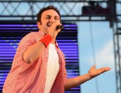 Foto de la galería: Por el Día del Niño, Topa cantó en Posadas