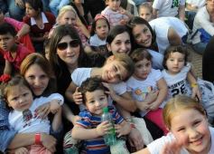 Foto de la galería: Por el Día del Niño, Topa cantó en Posadas