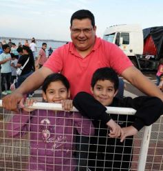 Foto de la galería: Por el Día del Niño, Topa cantó en Posadas