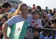 Foto de la galería: Por el Día del Niño, Topa cantó en Posadas