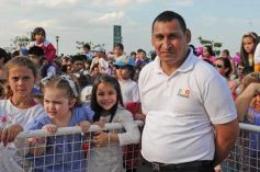 Foto de la galería: Por el Día del Niño, Topa cantó en Posadas