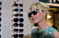 Foto de la galería: Karina Rabolini presentó sus gafas en Óptica del Sol