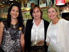 Foto de la galería: Karina Rabolini presentó sus gafas en Óptica del Sol