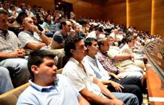 Foto de la galería: Scioli fue presentado por Closs y Rovira