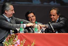 Foto de la galería: Scioli fue presentado por Closs y Rovira